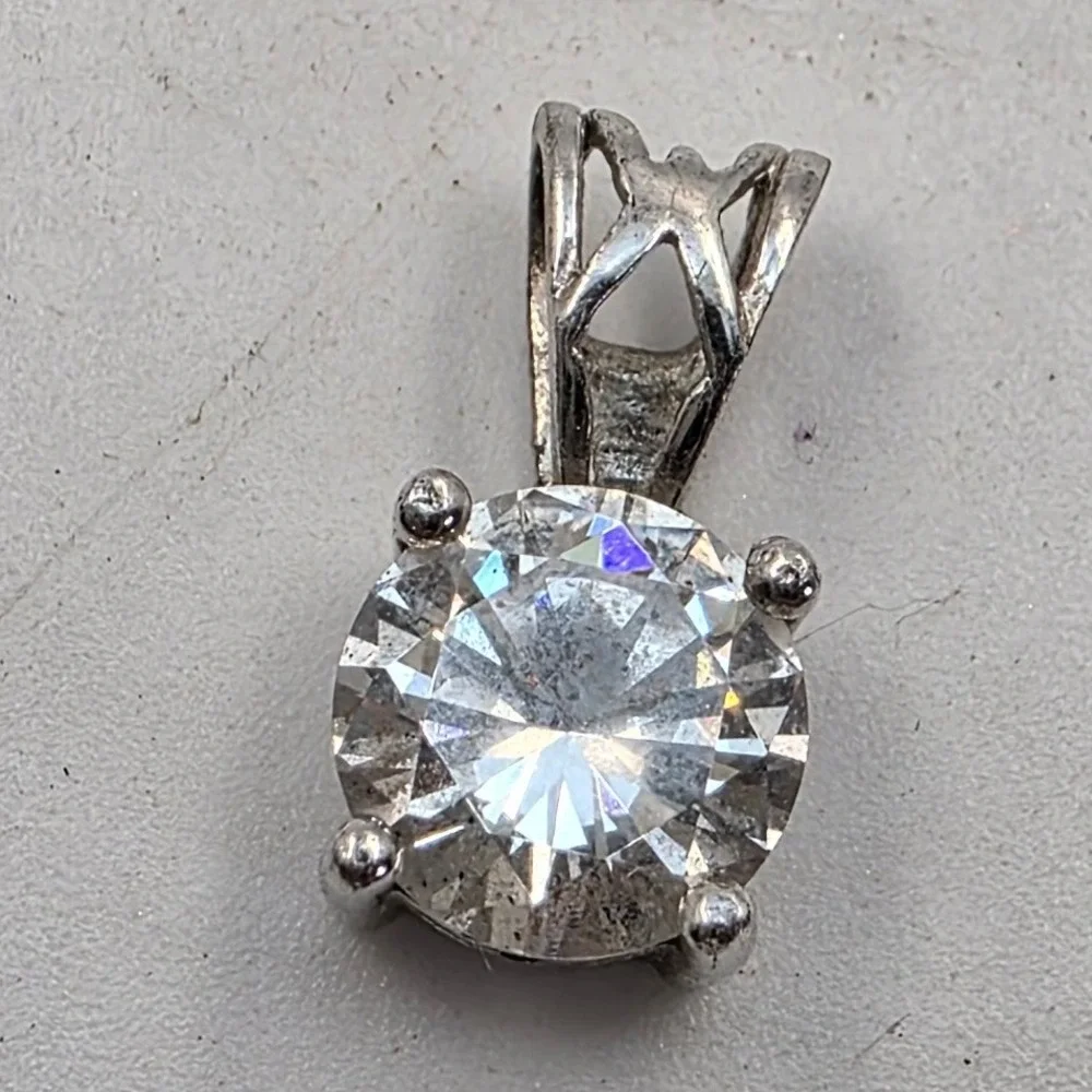 925 Sterling Silver Cubic Zirconia Round Solitaire Pendant Lattice Bail 1g